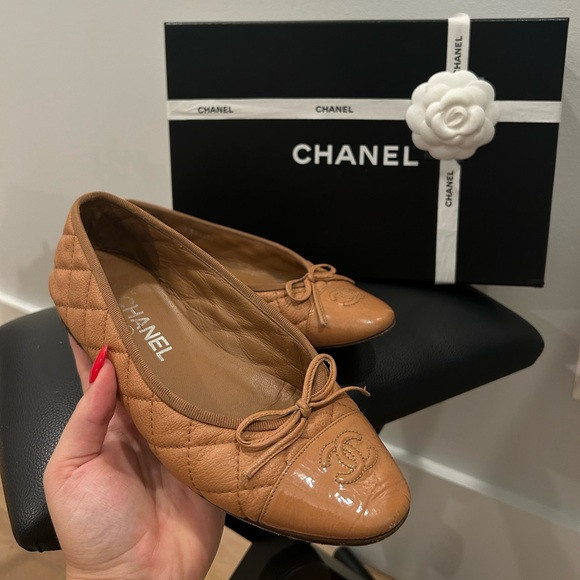 AUTHENTIC CHANEL BALLET FLATS CAMEL | Poshmark