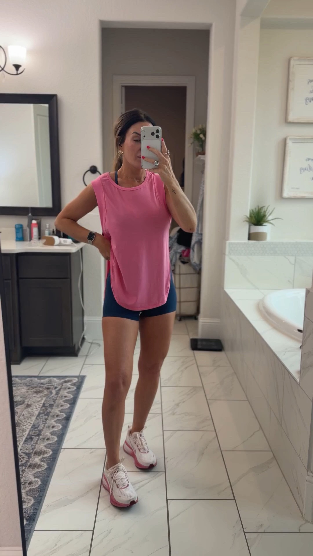 Wearing an XS in the top, bra, and shorts!

#LTKgrwm #LTKootd #LTKdayinmylife