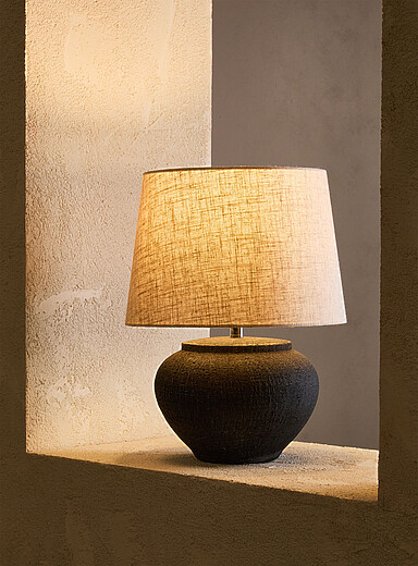 Terracotta table lamp and pure linen lampshade | Simons