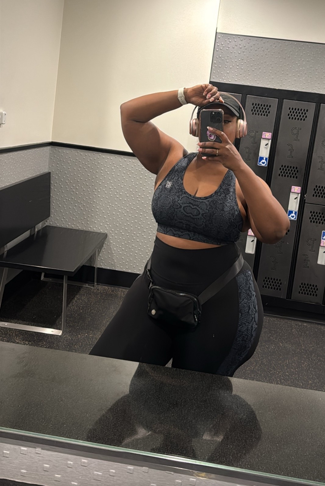 Wearing: 2x 