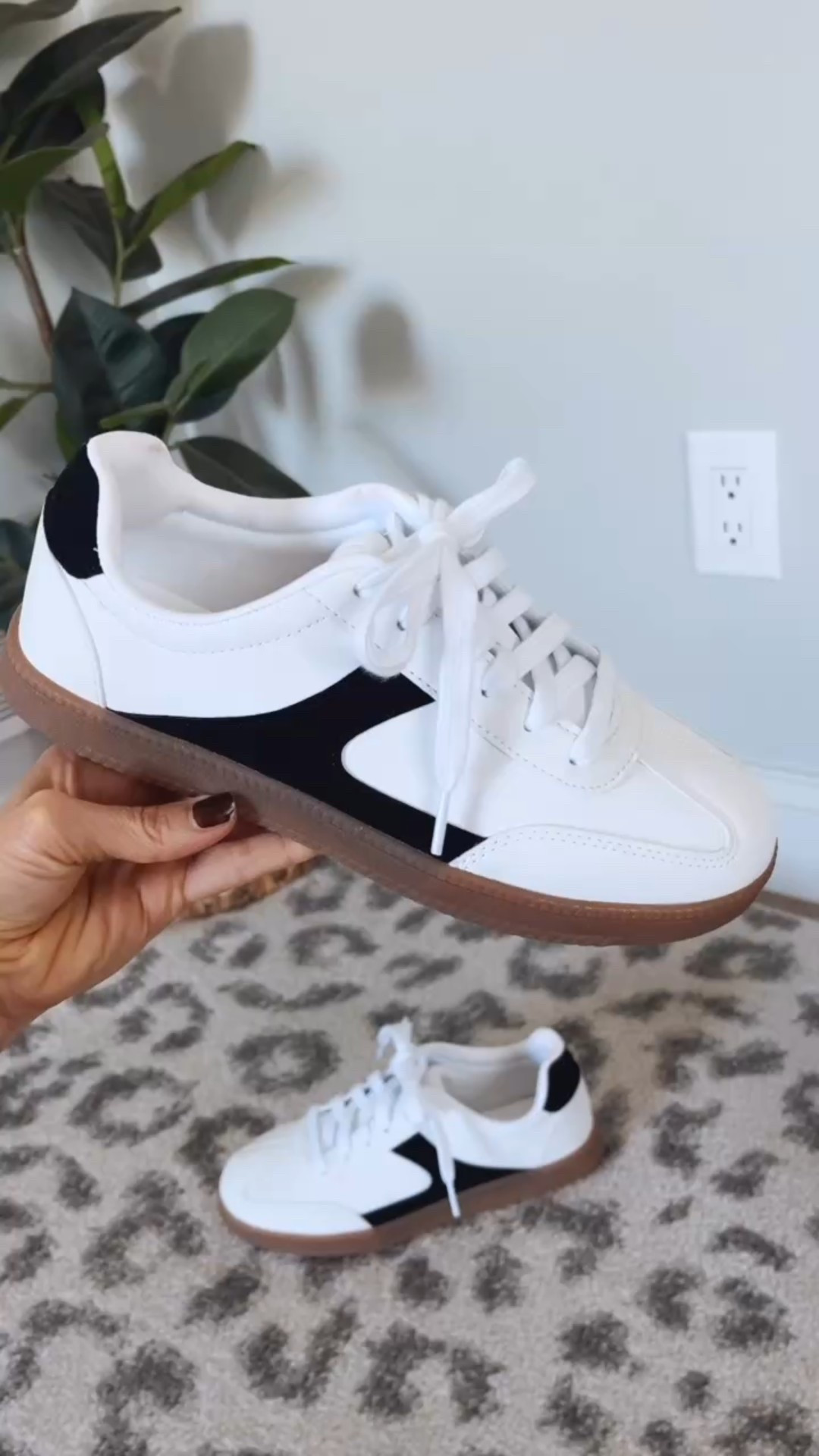 Run! You will love these ESPECIALLY for the price! I might grab another pair🤭 TTS

#LTKFindsUnder50 #LTKSaleAlert #LTKStyleTip