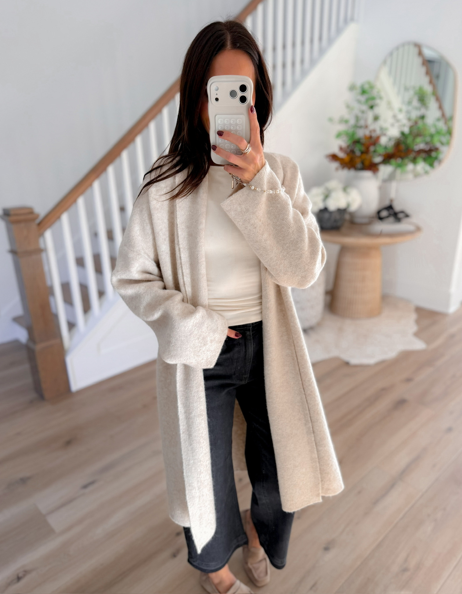 This is the cutest winter look! I’m obsessed with this style. The soft cardigan. Cute mom style winter looks cute and cozy mom appropriate women’s fashion everyday wear Annabrstyle 

#LTKmomlife #LTKdayinmylife #LTKootd