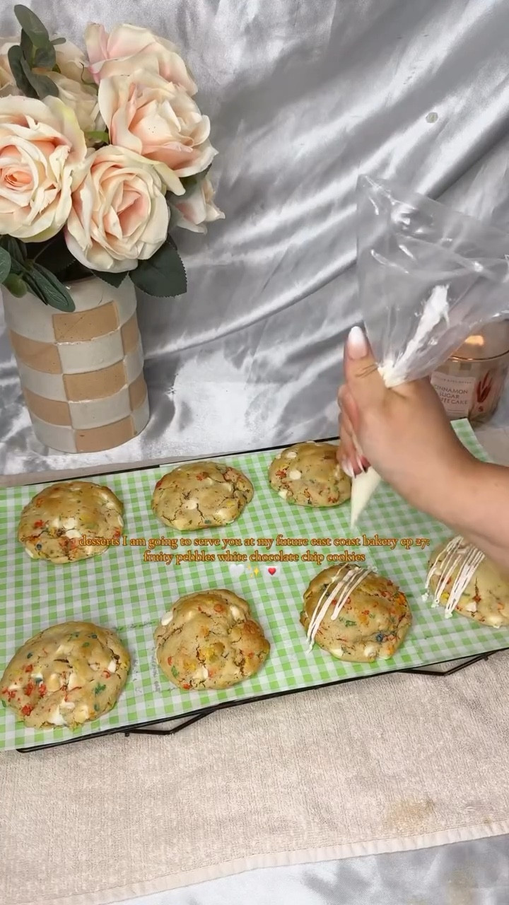 Honestly, these were bomb, like my brother was onto something when he requested these. 10/10 will be baking these again and often.
.
Recipe and tutorial coming soon!
.
#fruitypebbles #fruitypebblescereal 
#fruitypebblescookies #cookierecipe #baking