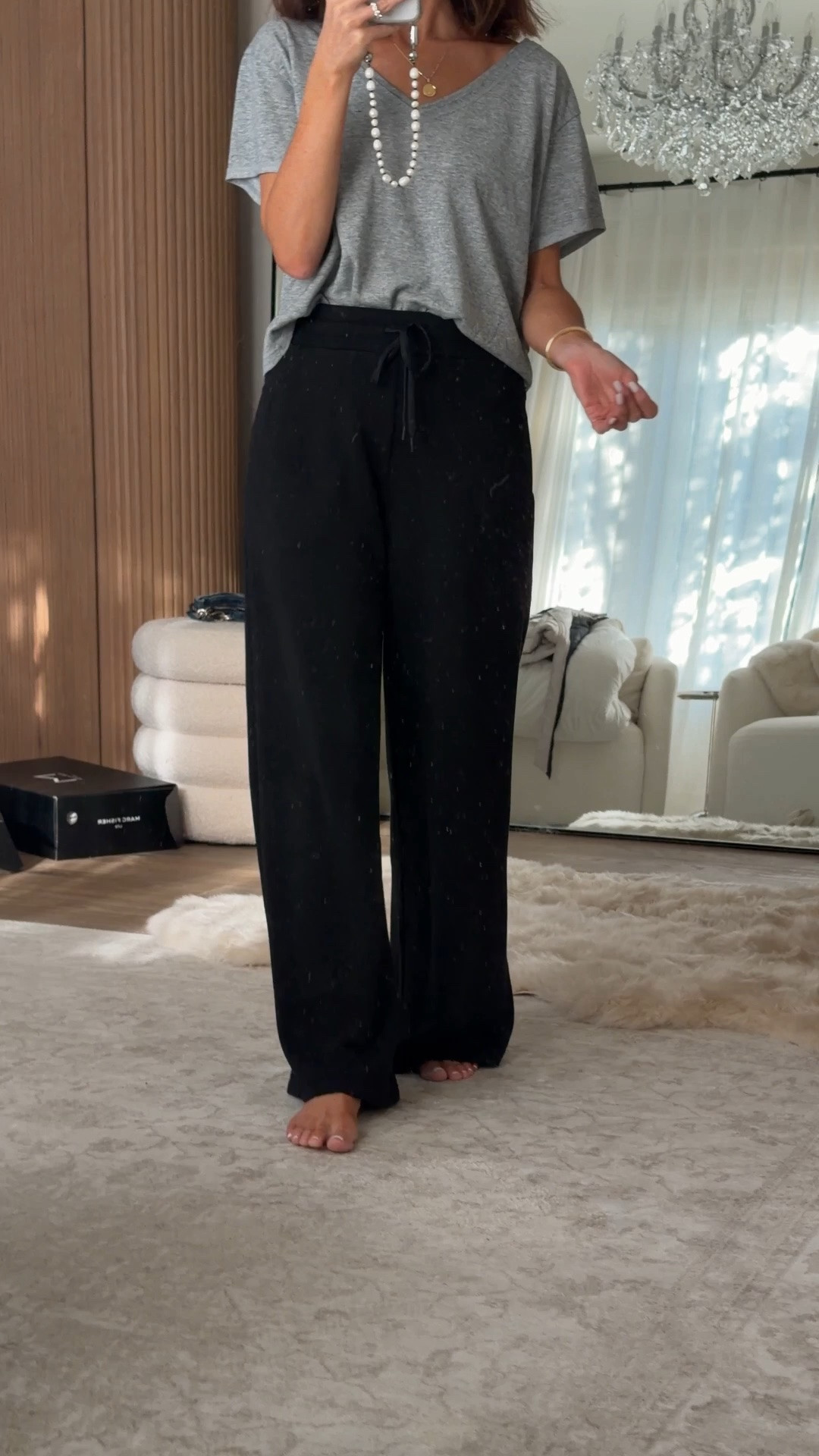 Last chance to get these super amazing luxe pants on sale! I’m just shy of 5-7” wearing the size XS and small tee  #stylinbyaylin #aylin #nordstrom

#LTKOver40 #LTKgrwm #LTKSaleAlert