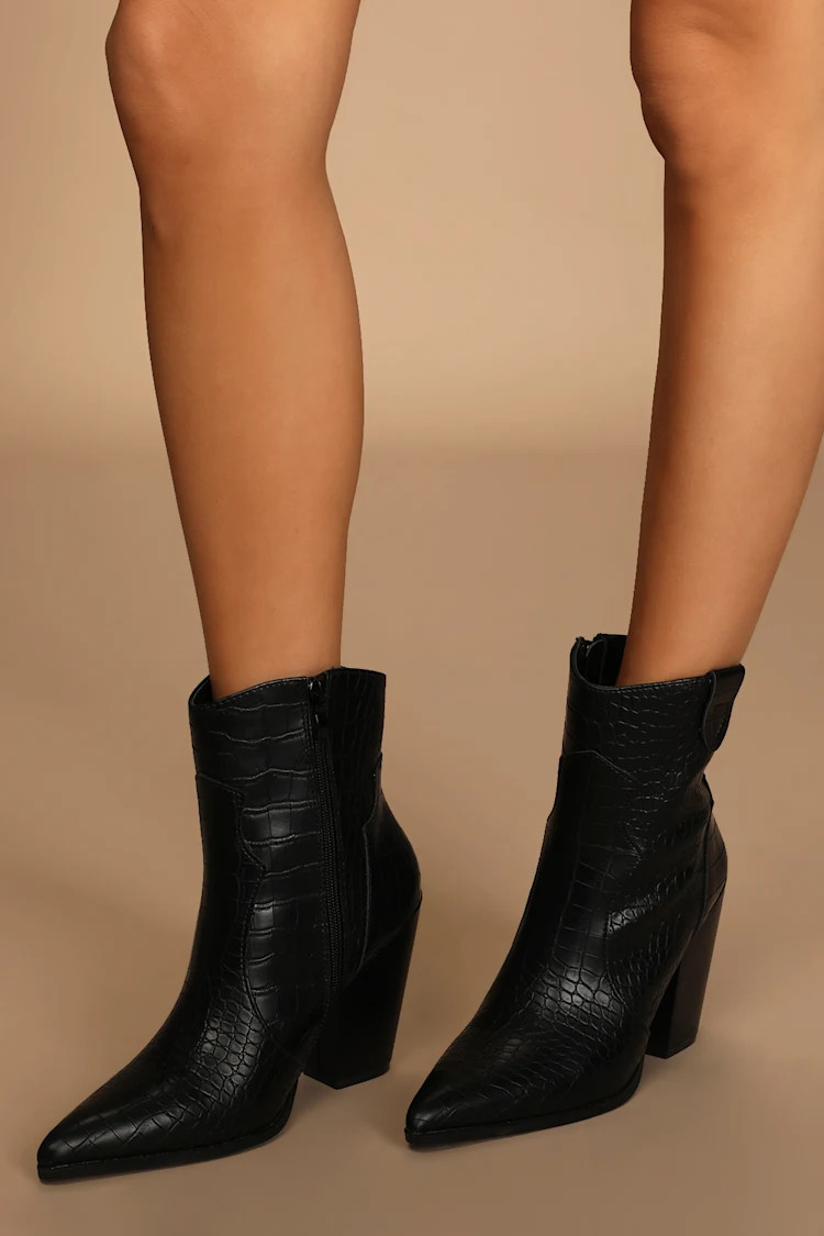 Oscar Black Crocodile-Embossed Pointed-Toe Booties | Lulus (US)