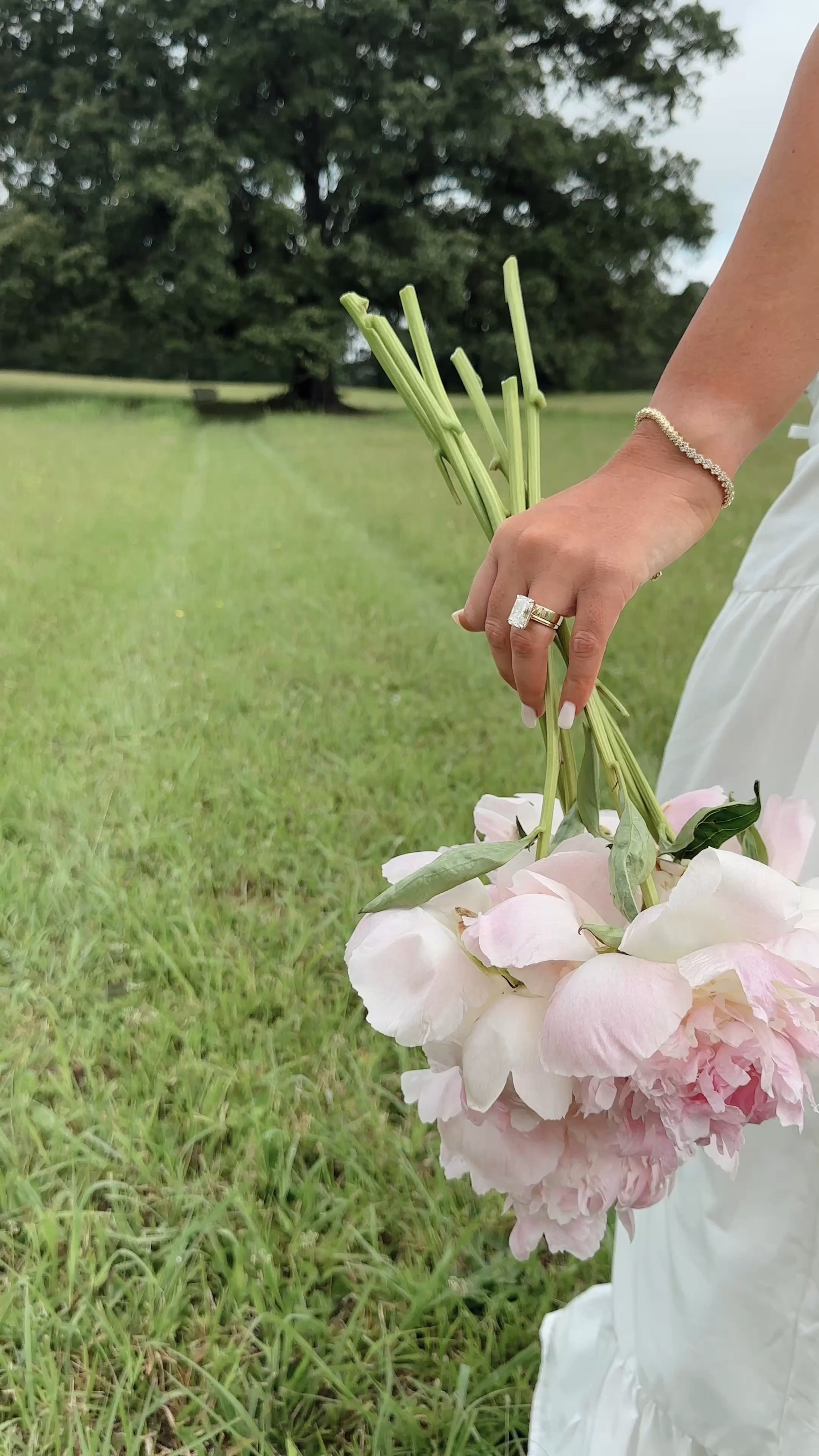 Baby announcement
Gender reveal
Maternity photos
Pregnancy announcement
Linen skirt
