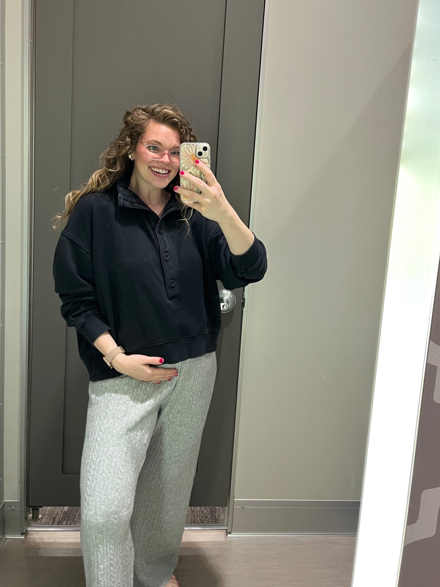 What a CUTIE! This is a half button up from Target and I just love the dark gray 😍