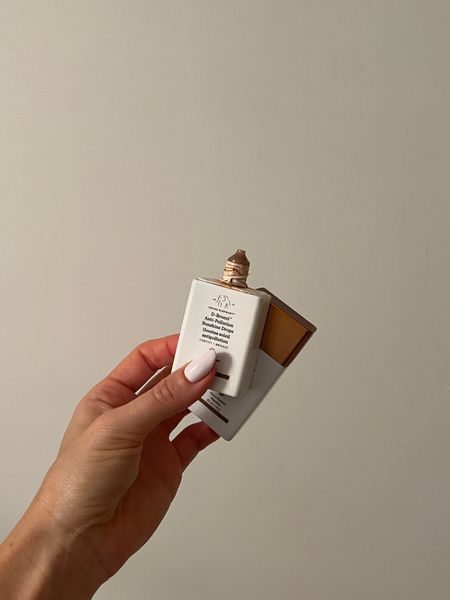 The BEST invention EVER. @drunkelephant D-Bronzi gives you the prettiest (temporary) bronze glow under makeup. I’m obsessed @drunkelephant @sephora #DrunkElephant #Sephora #DrunkElephantPartner