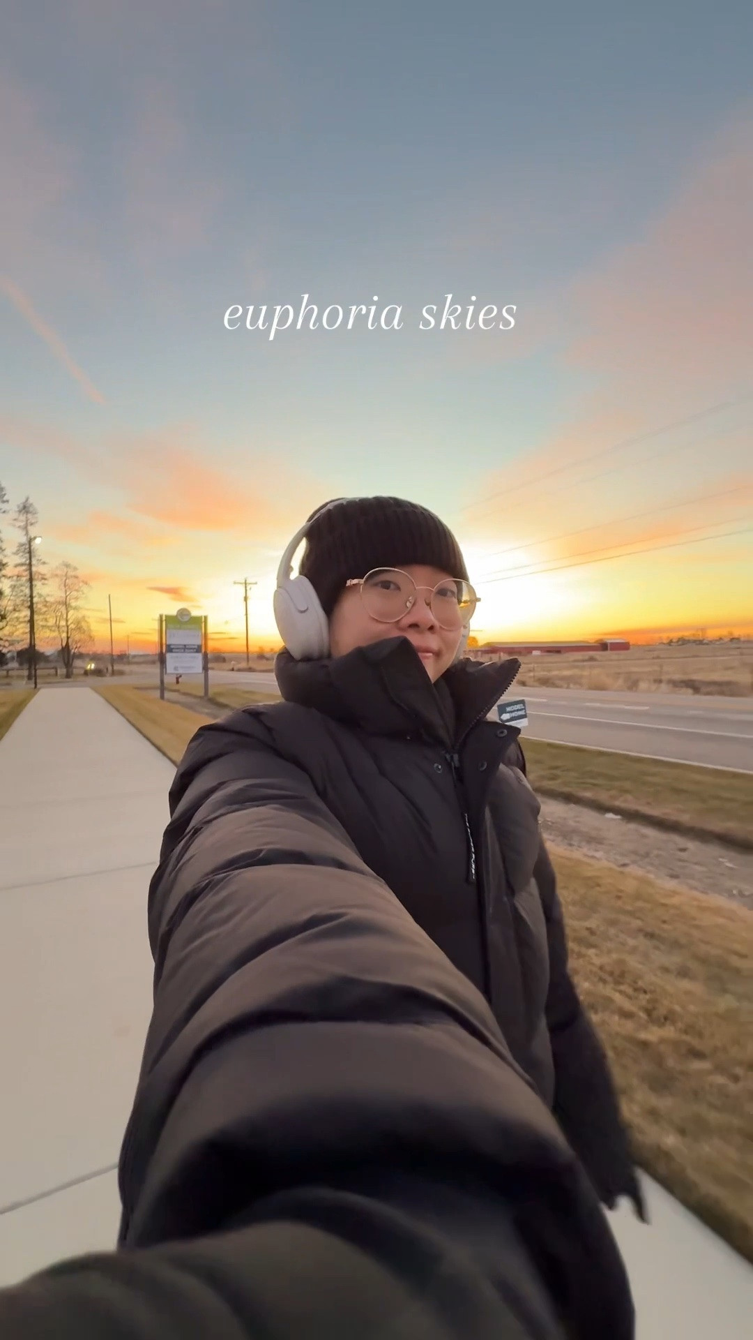 My essentials for walking in 24 degree weather!

#LTKfitnessgoals #LTKdayinmylife #LTKmorningroutine