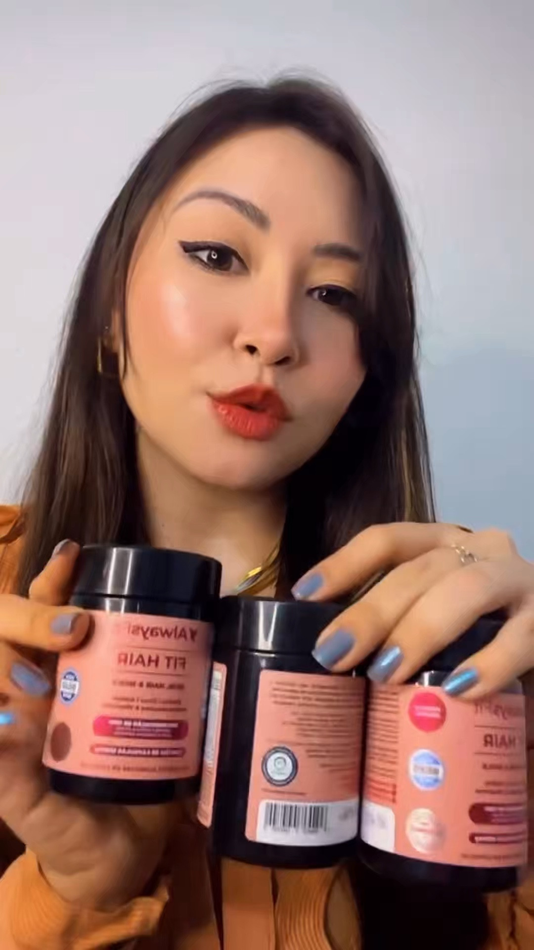 Minha manicure disse que minhas unhas estavam muito fracas 😭 Vitamina FitHair para cabelo, unha e pele - Always fit 🏷️DÉBORA https://alwaysfit.com.br 
 #vitaminadecabelo #vitaminacapilar #manicure #crescimentocapilar #quedadecabelo 

#LTKpromo #LTKbrasil #LTKbeleza