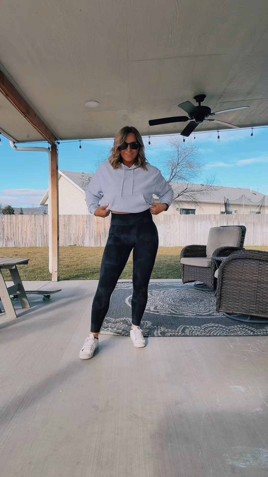 Obsessed with these leggings 

#LTKActive #LTKdayinmylife #LTKootd