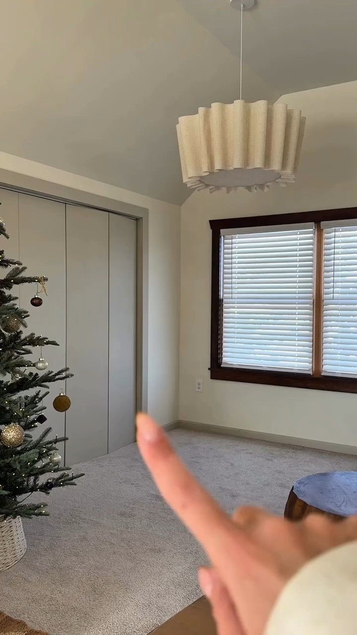 Experience ultimate relaxation with the ALIVING Zero Gravity Power Recliner. This sleek white swivel chair features dual motors and built-in USB ports for the perfect blend of luxury and convenience. Tap to shop this living room essential! #HomeDecor #ModernFurniture #ReclinerChair 

 #LTKU #LTKHome #LTKSaleAlert