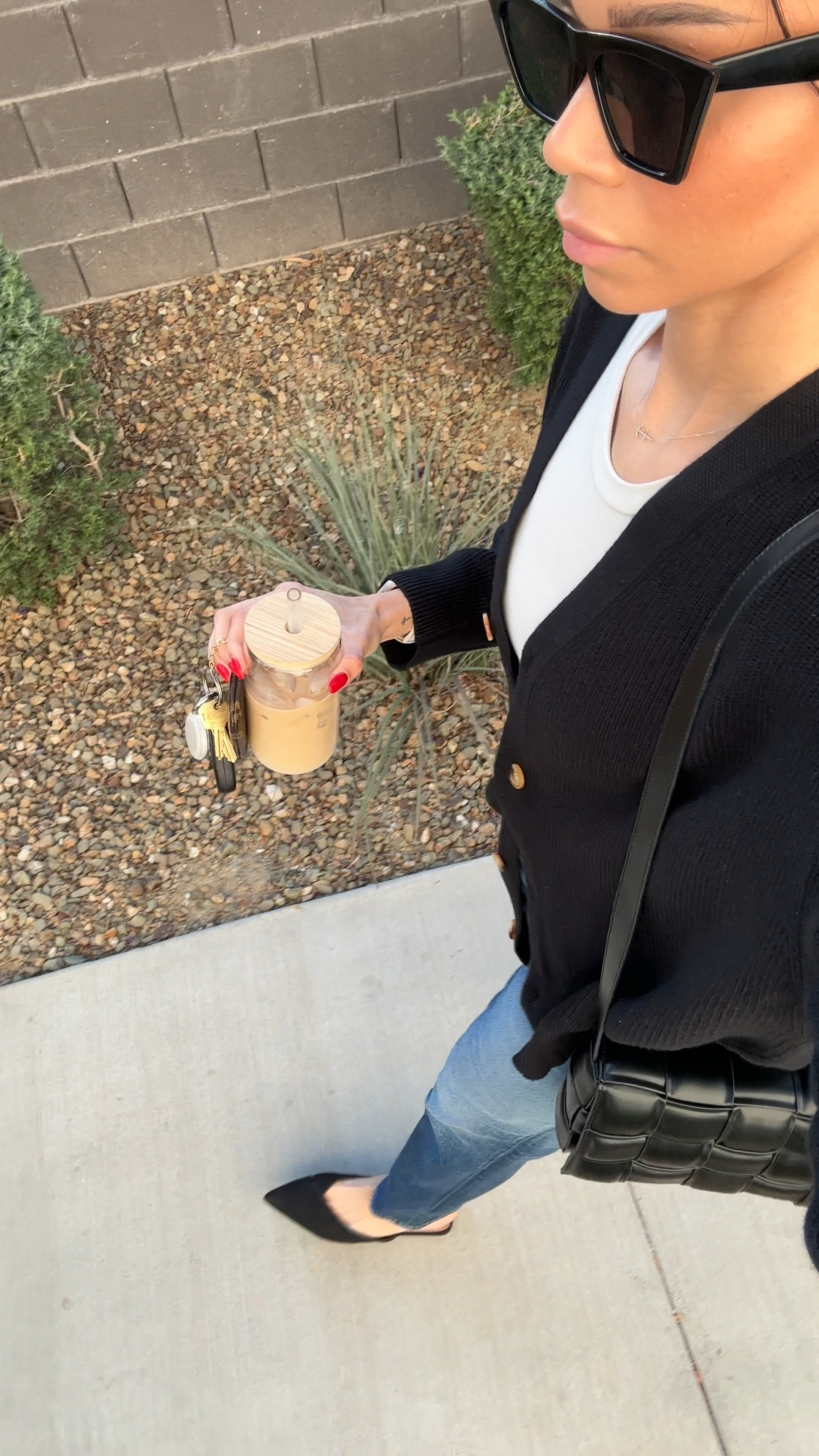 Casual comfortable outfit for running errands all day 🖤 this sweater is my new favorite fall fashion staple and is only $40 from Amazon. Jeans are from a brand that are no longer around but linked similar, including options for my tall girls 💅🏽
