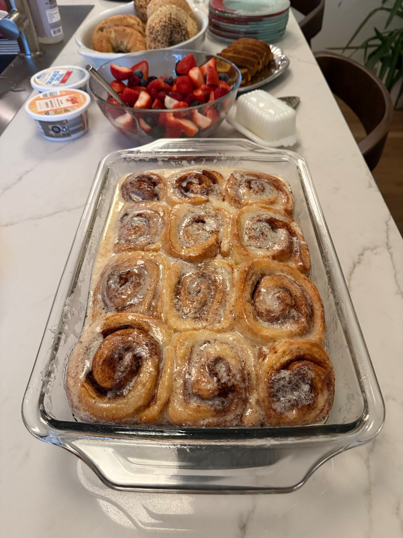 Homemade sourdough cinnamon rolls in my favorite dish that you can take to go!  3 Quart Glass Baking Dish with Lid, Insulated Carrier & Hot/Cold Pack

#LTKFindsUnder100 #LTKHome #LTKFindsUnder50