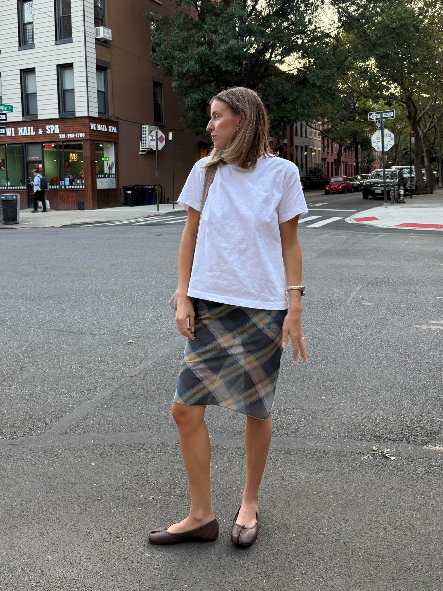 skirt: wearing a small, runs big
Tee: such a good white tee, it’s a thicker one too. Wearing a M

#LTKStyleTip #LTKFindsUnder100 #LTKFindsUnder50