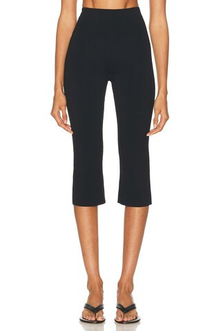 EAVES Janith Capri Pant in Black - Black. Size L (also in ). | FWRD 