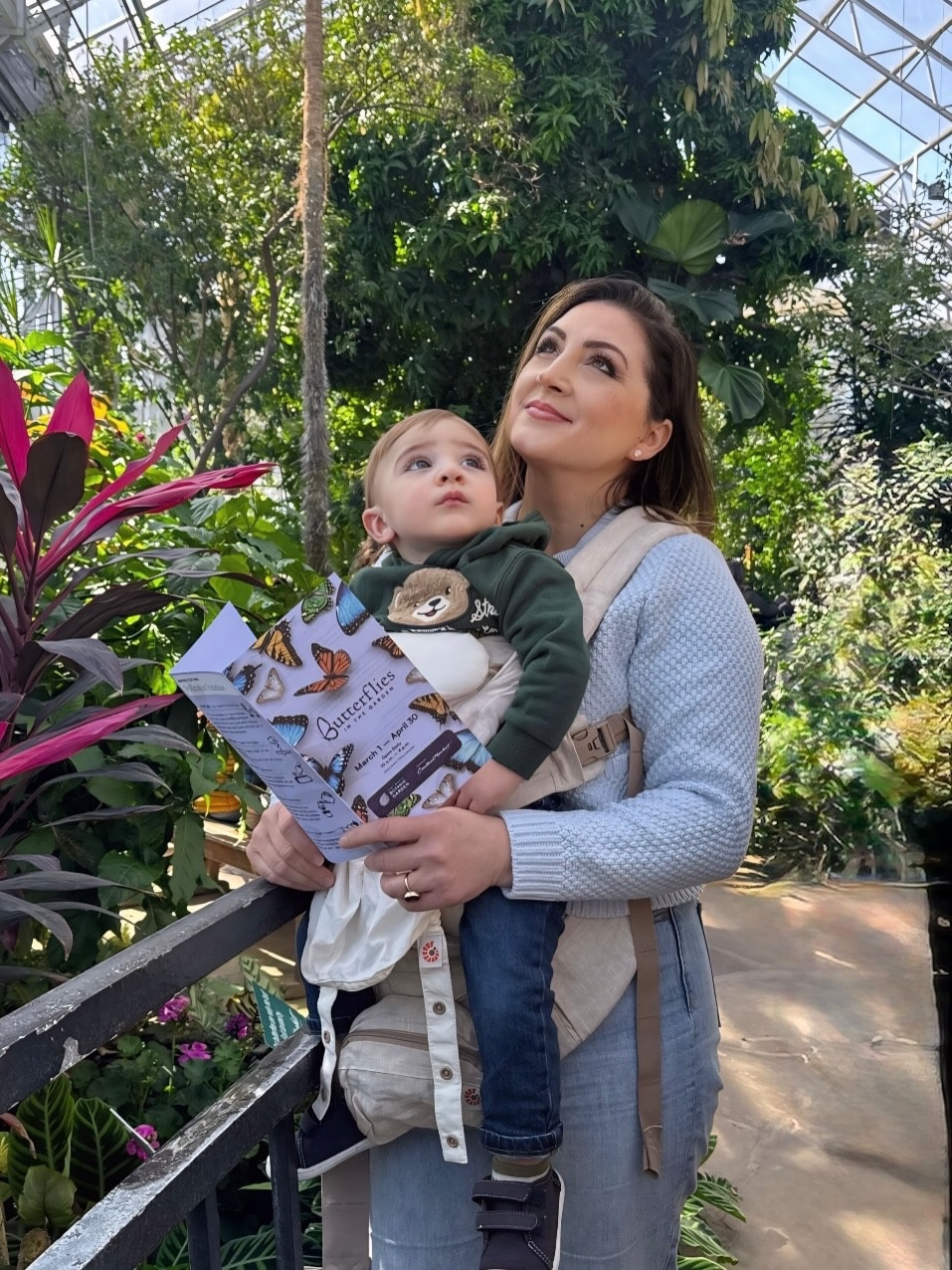 Butterflies everywhere… and for a moment, time slowed down 🦋✨
Watching my babies chase magic in the most beautiful place 🌿🤍 
✨ Event: Butterflies in the Garden
📍 Inside the Rainforest Conservatory
📅 Seasonal: March 1 – April 30
⏰ Hours: Typically 10 AM – 4 PM (timed entry every 30 mins) 

🌸 What makes it special:
	•	Thousands of butterflies flying freely around you in a tropical setting 
	•	Species from all over the world (Central & South America, Africa, Asia) 
	•	You can get up-close moments—they may even land on you 🦋 
	•	A favorite: the stunning Blue Morpho with its bright blue wings ✨ 

👩‍👧‍👦 Perfect for:
	•	Kids (super interactive + magical)
	•	Family day trips
	•	Content + dreamy photo moments

⚠️ Good to know:
	•	No strollers inside (they have a check-in area) 
	•	No food or drinks allowed in the conservatory 
	•	Be gentle—don’t touch butterflies. Unless they land on you