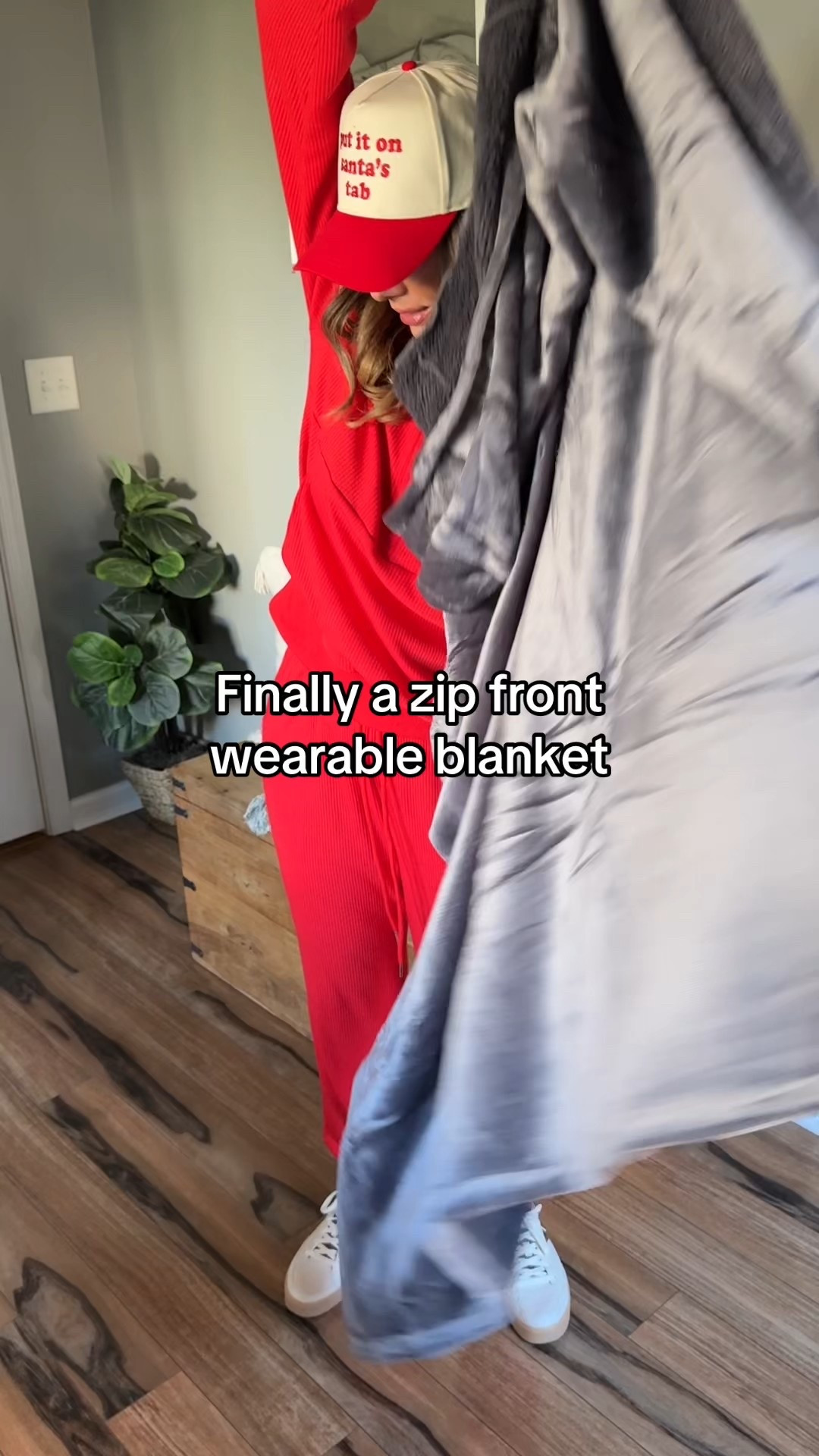 This zip up wearable blanket makes a great gift!

#zipup #wearableblanket #hoodieblanket #giftideas

#LTKSeasonal #LTKHoliday #LTKGiftGuide