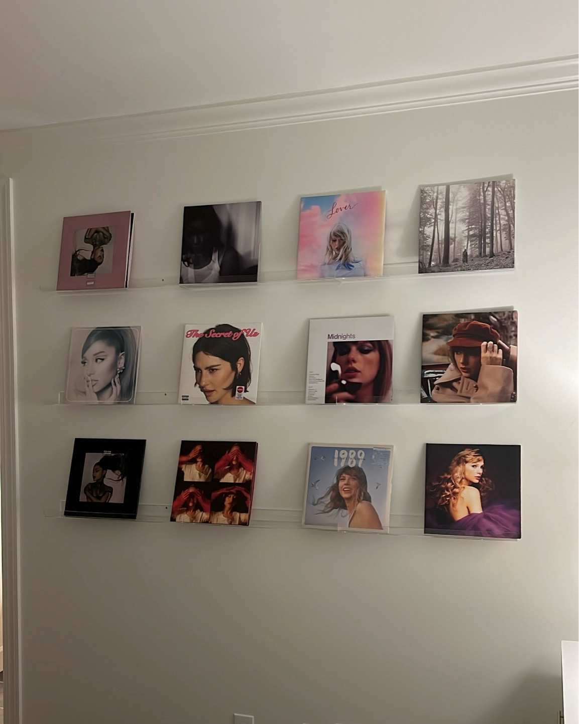 MY VINYL SHELVES 💿✨

#LTKHome