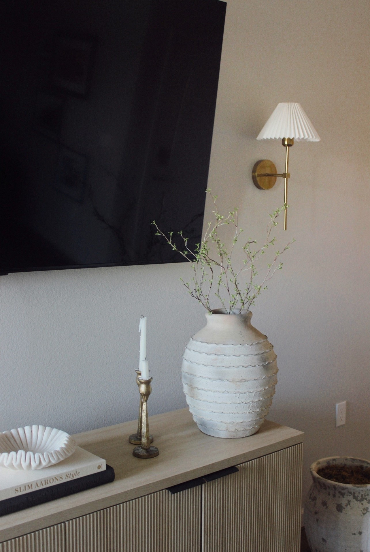 Media console decor inspo for your feed ✨  #homestyling #interiors #mediaconsole

#LTKStyleTip #LTKHome
