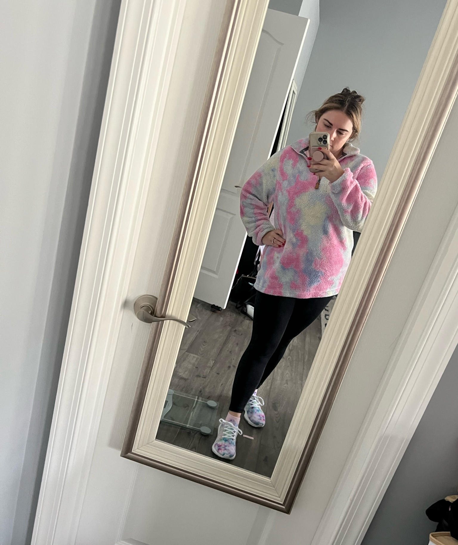 Pullover - large
Leggings - large 
Bra - XL
Shoes - 7 

#LTKcurves #LTKshoecrush #LTKSeasonal