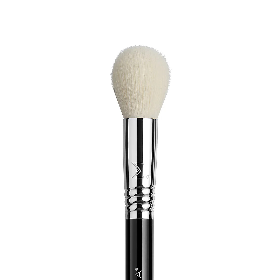 F76 Chiseled Cheek™ Brush | Sigma Beauty
