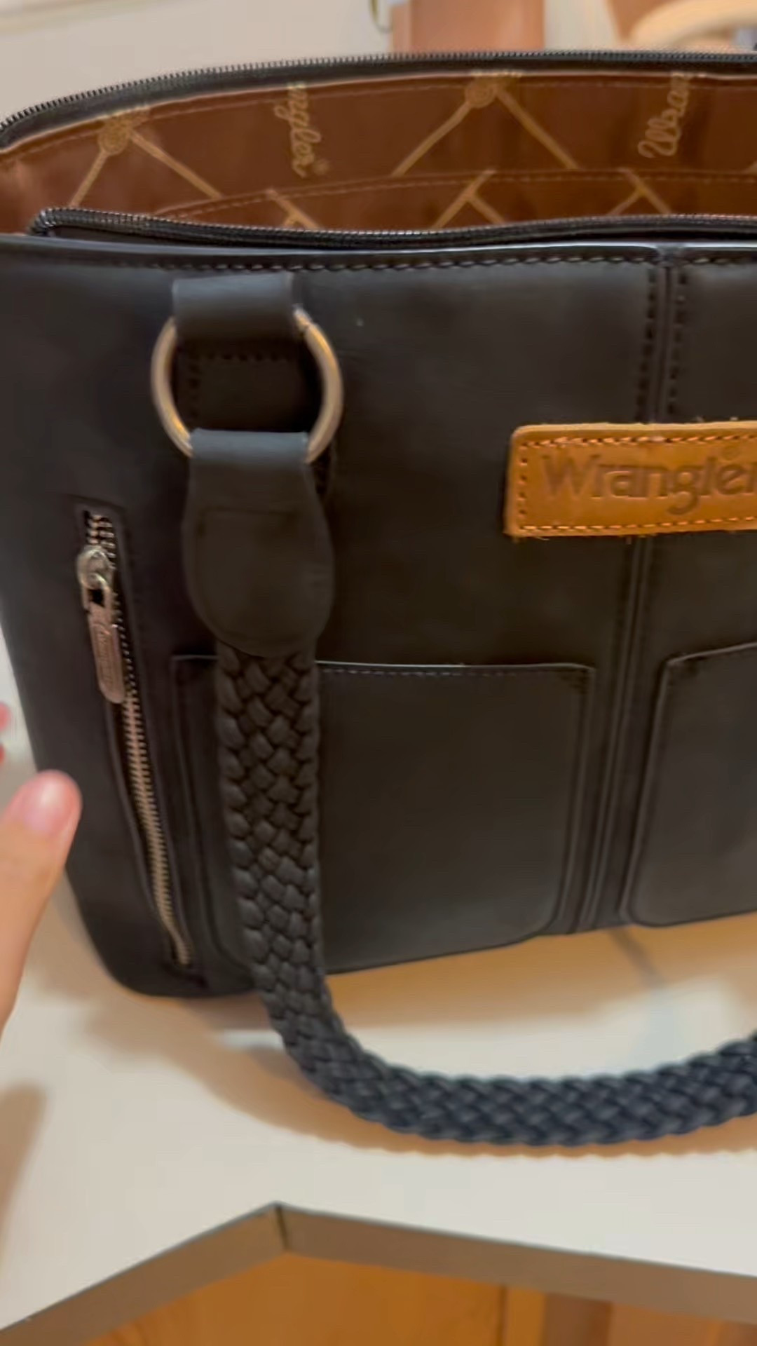 Wrangler tote bag! The perfect size! #wrangler #handbag #western #totebag 

#LTKSaleAlert #LTKItBag #LTKFindsUnder50