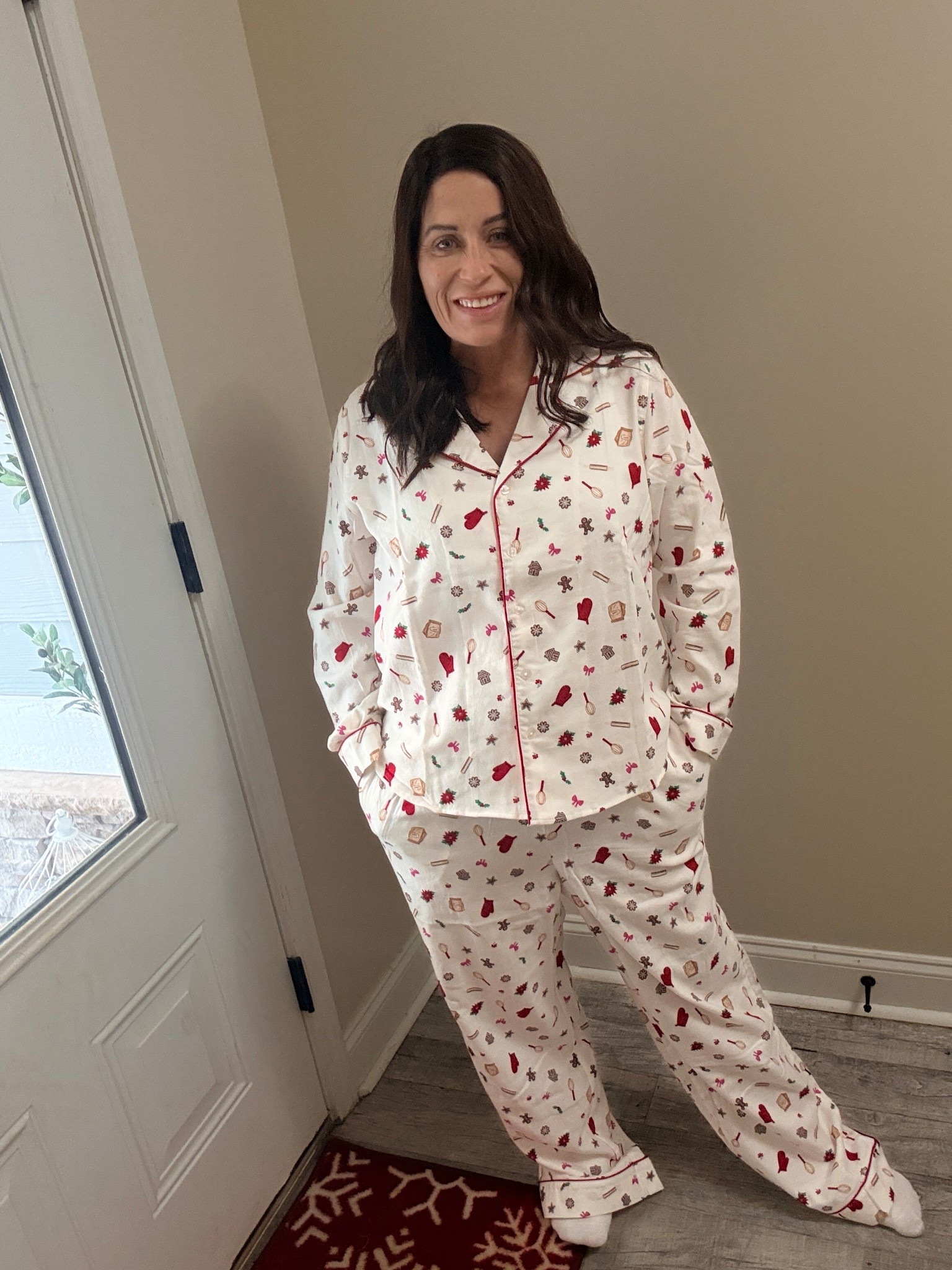 Give me all the Christmas PJs! I absolutely love these!

#LTKPetite #LTKGiftGuide #LTKSaleAlert