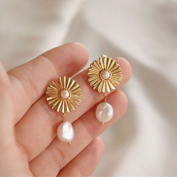 Pearl Drop Earrings | Flower Earrings | Daisy Pearl Drops | Gold and Pearl Earrings | Floral Earr... | Etsy (US)