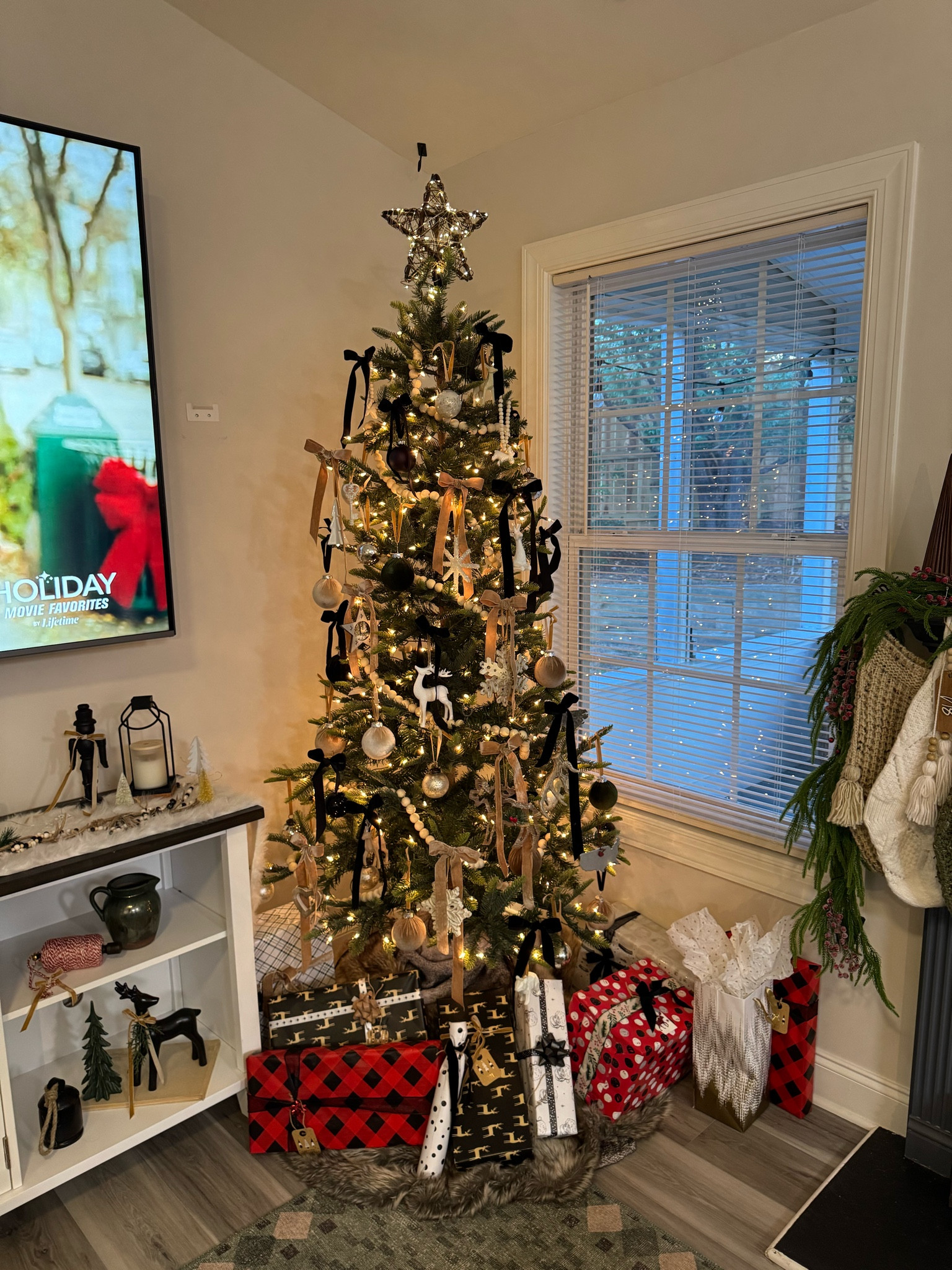 Seasons is in full swing and when in doubt add a bow! 

#LTKSeasonal #LTKHoliday #LTKHome