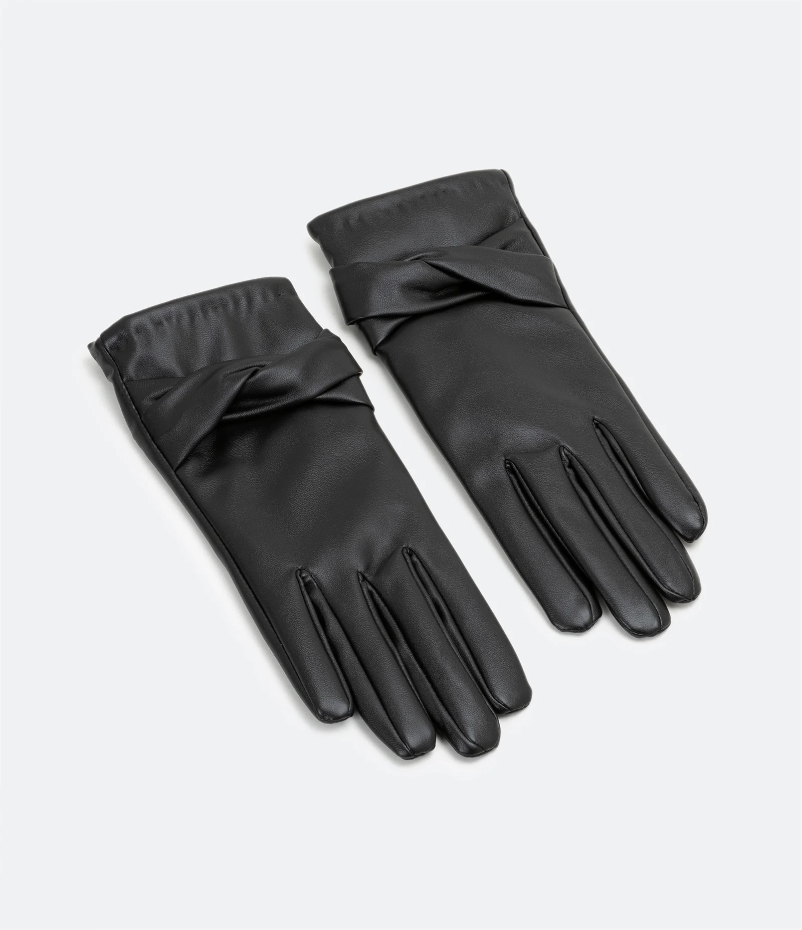 Luva com Detalhe Torcido no Pulso Preto - Lojas Renner | Renner (BR)