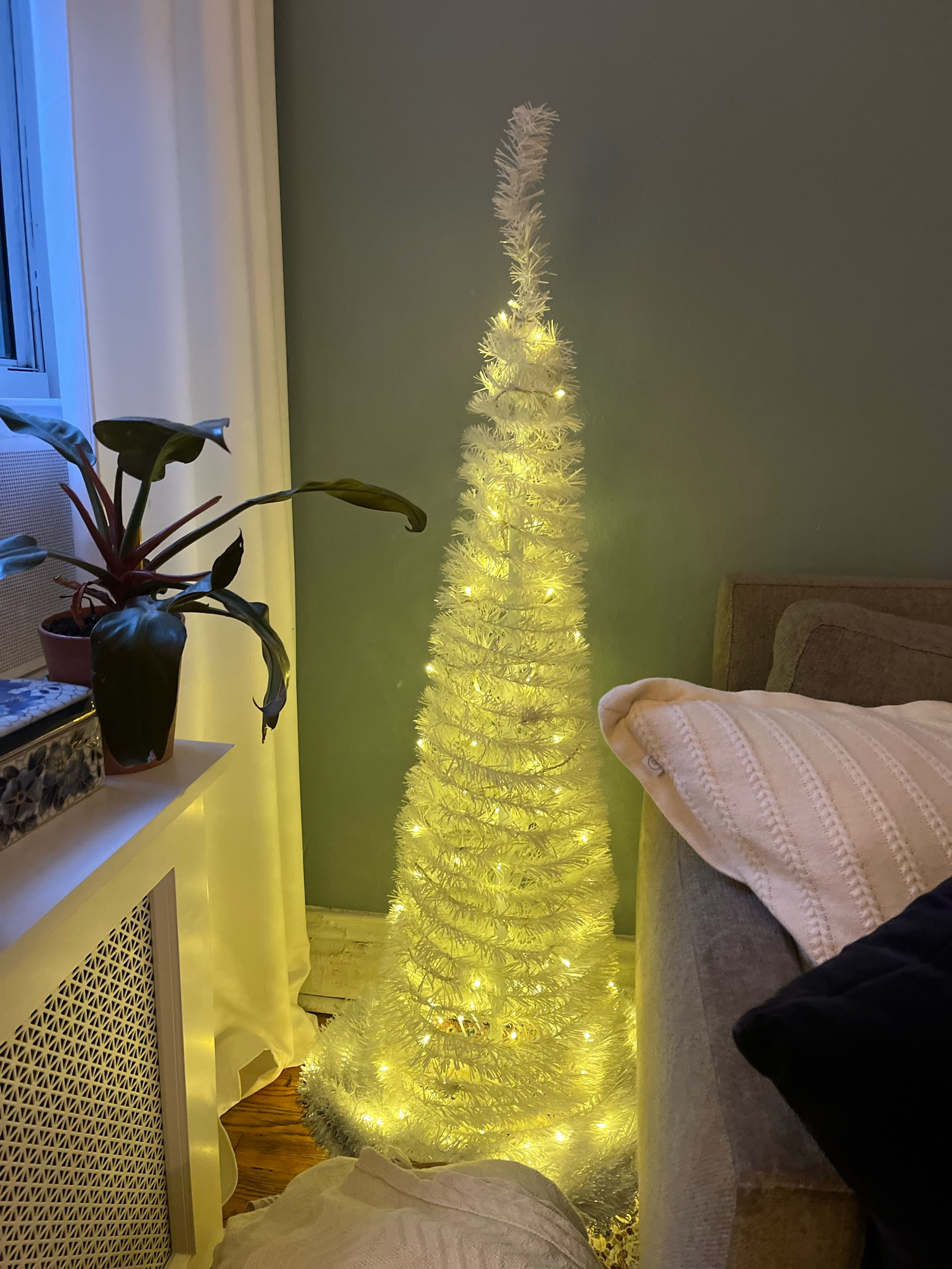 Pop-Up Trees store flat, but then pop-up to quickly and easily decorate for the holiday season! 🎄

#LTKHoliday #LTKHome #LTKSeasonal