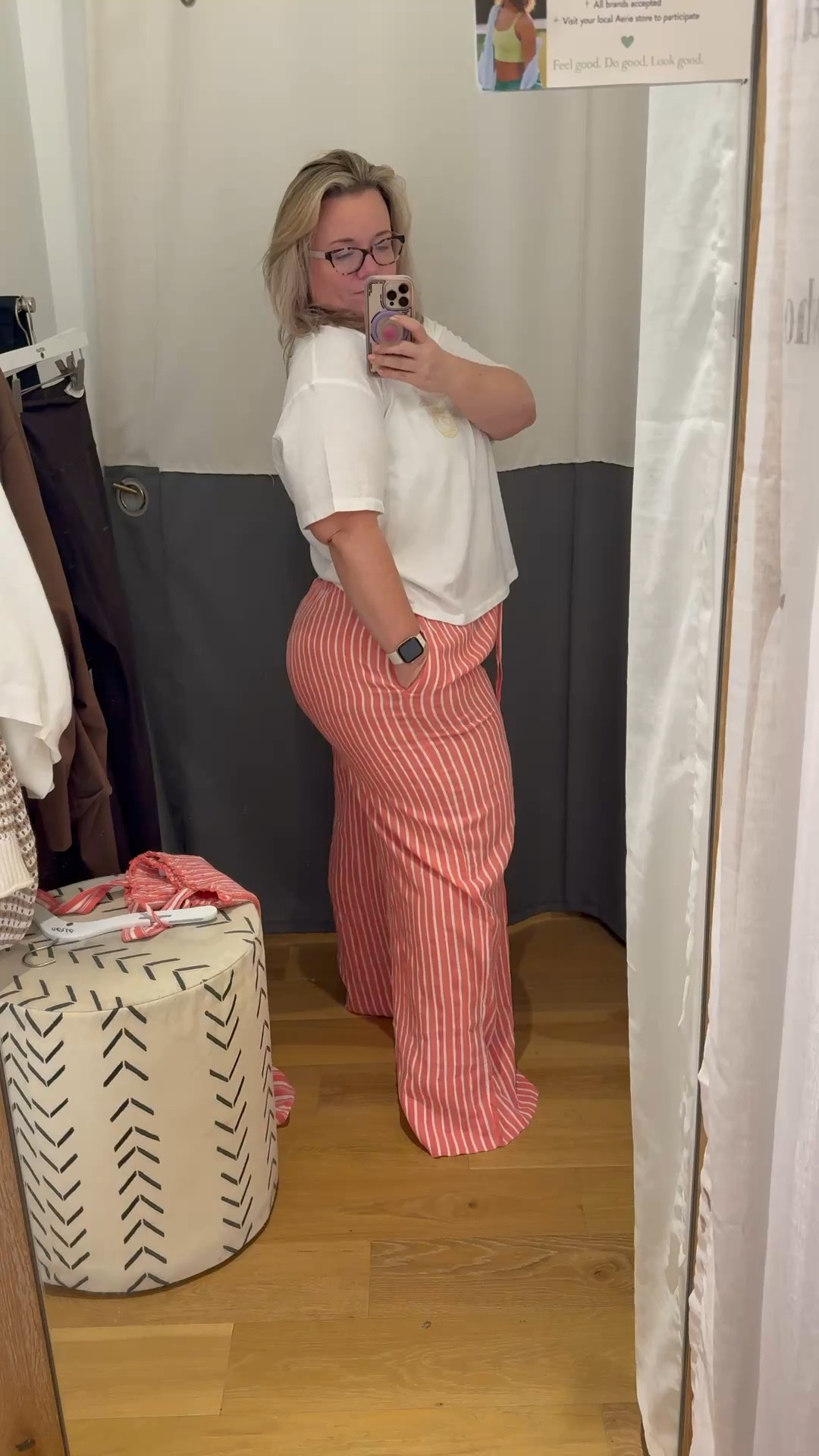 Mid-weight loss bodies deserve fun clothes too.

These striped pants are lightweight, breathable, and actually petite friendly, which is rare. They don’t drown my frame, and they give just enough volume to balance everything out.

The tee is easy, relaxed, and hits at the right spot so I still have shape without trying too hard.

Sizing
Pants large
Top medium

Measurements for reference 40 bust 32 waist 49 hips 5’3

If you’ve been living in leggings because nothing else feels good, try a pant like this. It’s the easiest upgrade.

#aerie #aeriestyle #aeriehaul #casualoutfits #curvycasual @Aerie #petiteoutfits #ltkfinds #comfortstyle


#LTKMidsize #LTKootd #LTKOver40