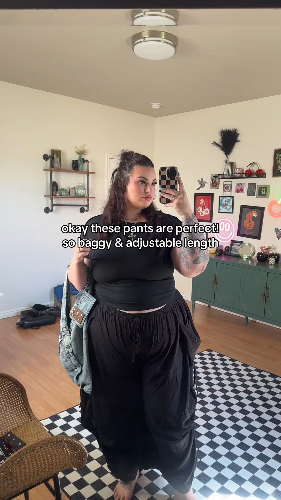 5’9 Size 24 wearing 4X. Very oversized! I definitely could have sized down! Oversized & baggy fit.

#LTKootd #LTKTall #LTKPlusSize
