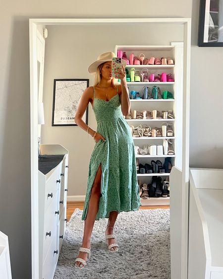 Easy spring outfit idea. Love this casual sundress for church, brunch, Easter etc wearing XS 

Use code HCOMCKENZIE for an extra 25% off your Hollister purchase 💗