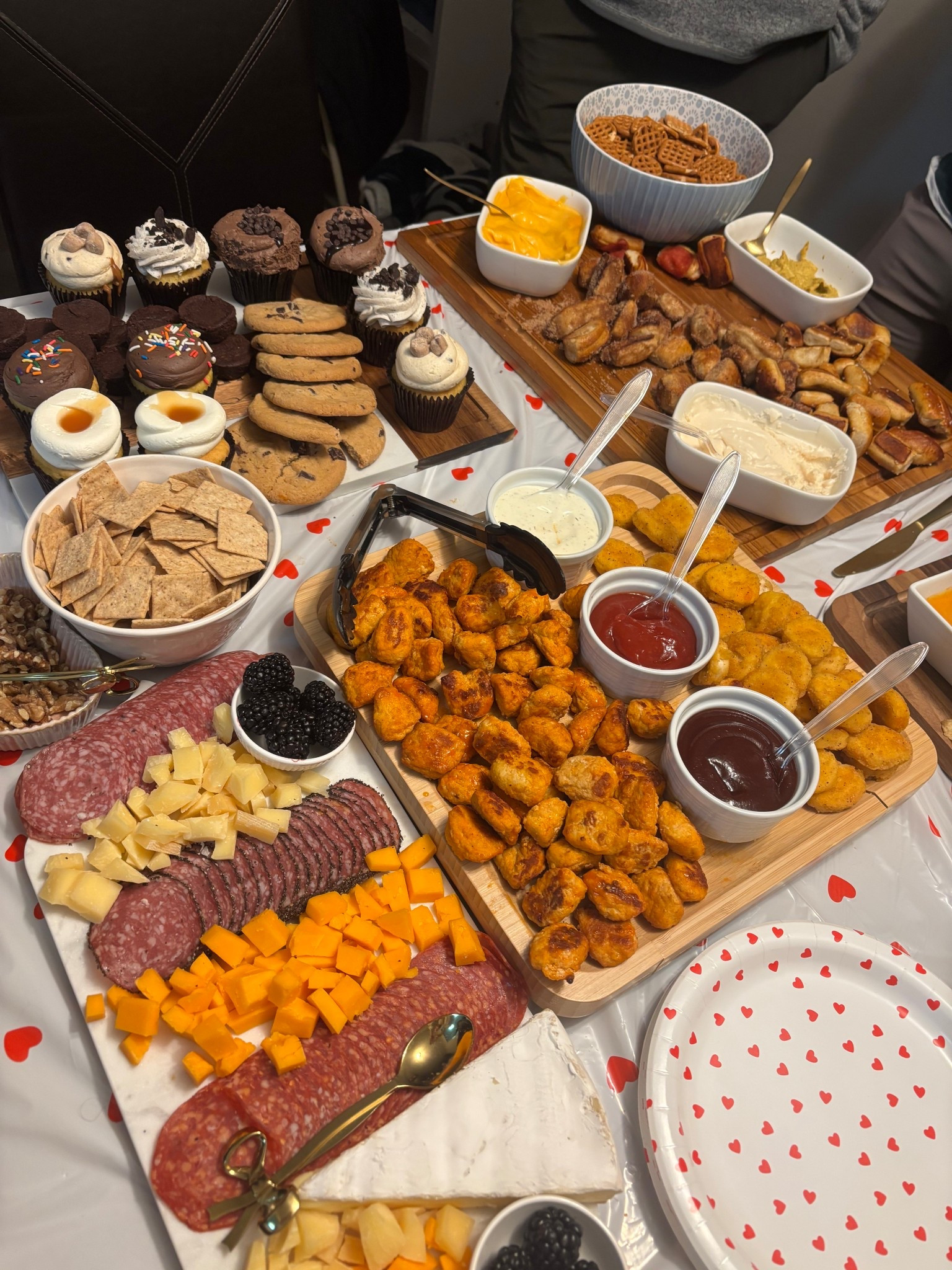 Valentines decorations

#LTKSeasonal #LTKValentine #LTKselfcare