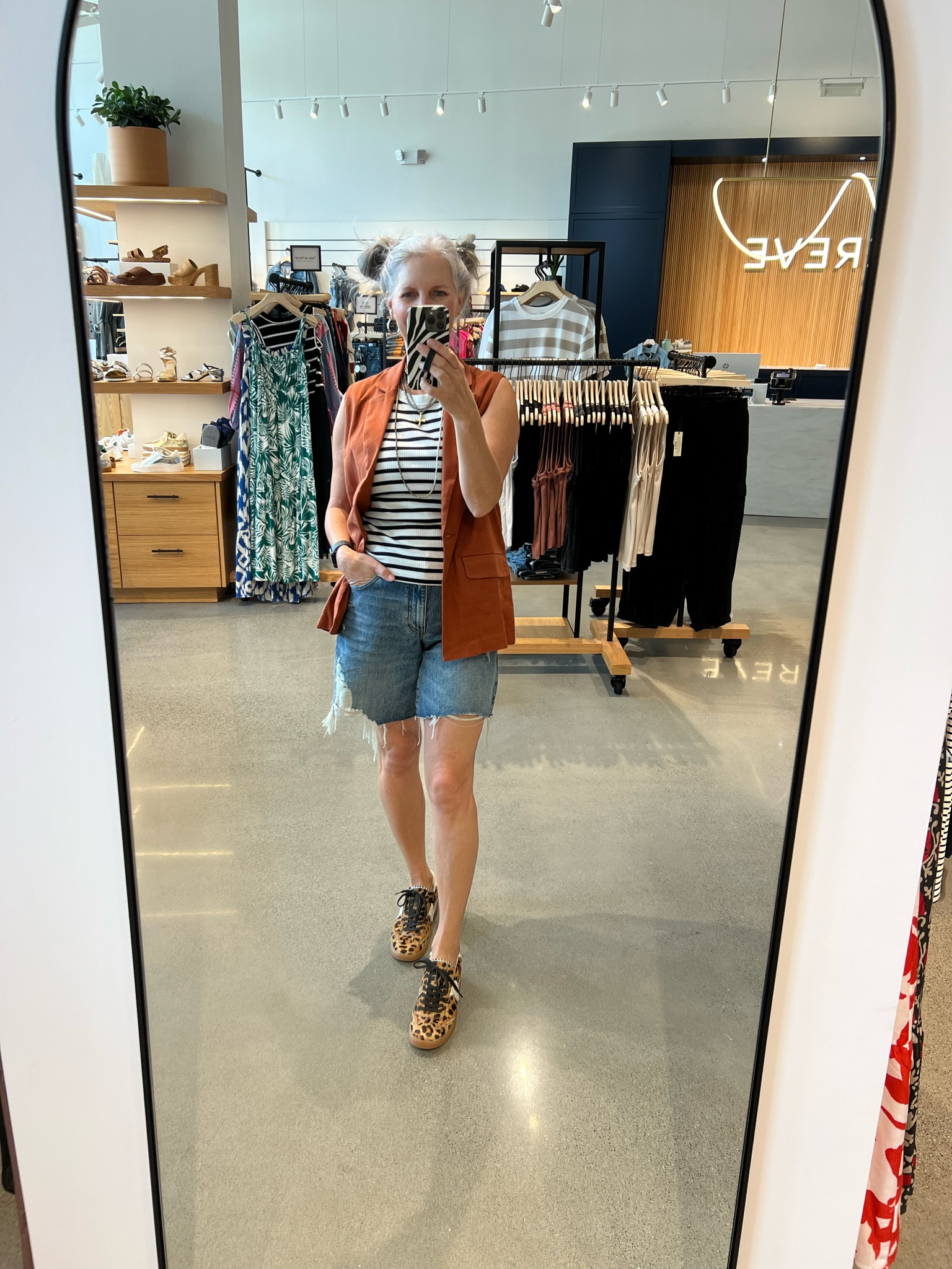 Stripes and leopard… what’s not to like 🥰