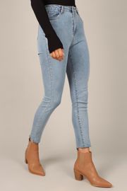 Alyssa Jeans - Mid Blue Wash | Petal & Pup (US)