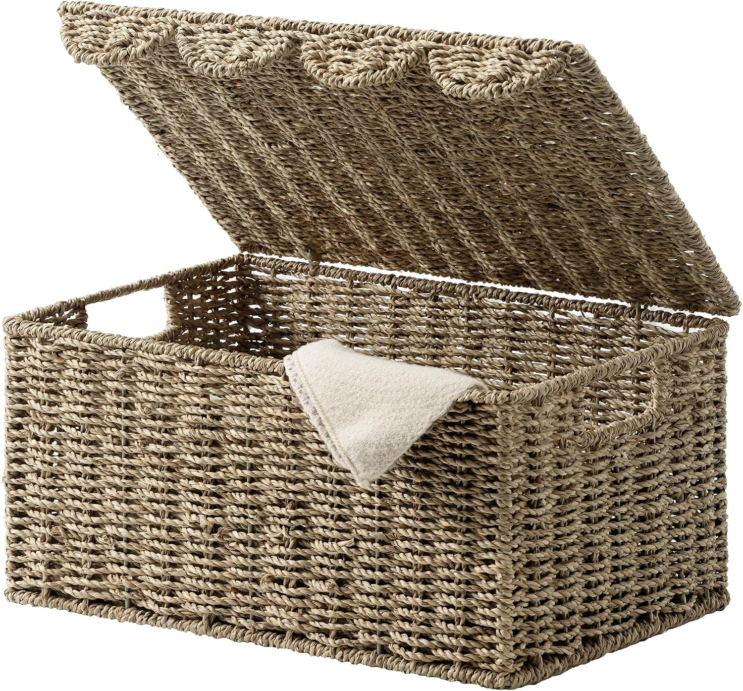 StorageWorks Scalloped Wicker Basket with Lid, Seagrass Storage Baskets | Amazon (US)