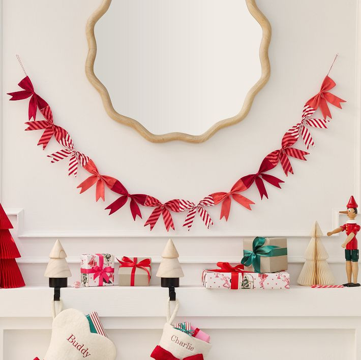 Holiday Bows Garland | West Elm (US)