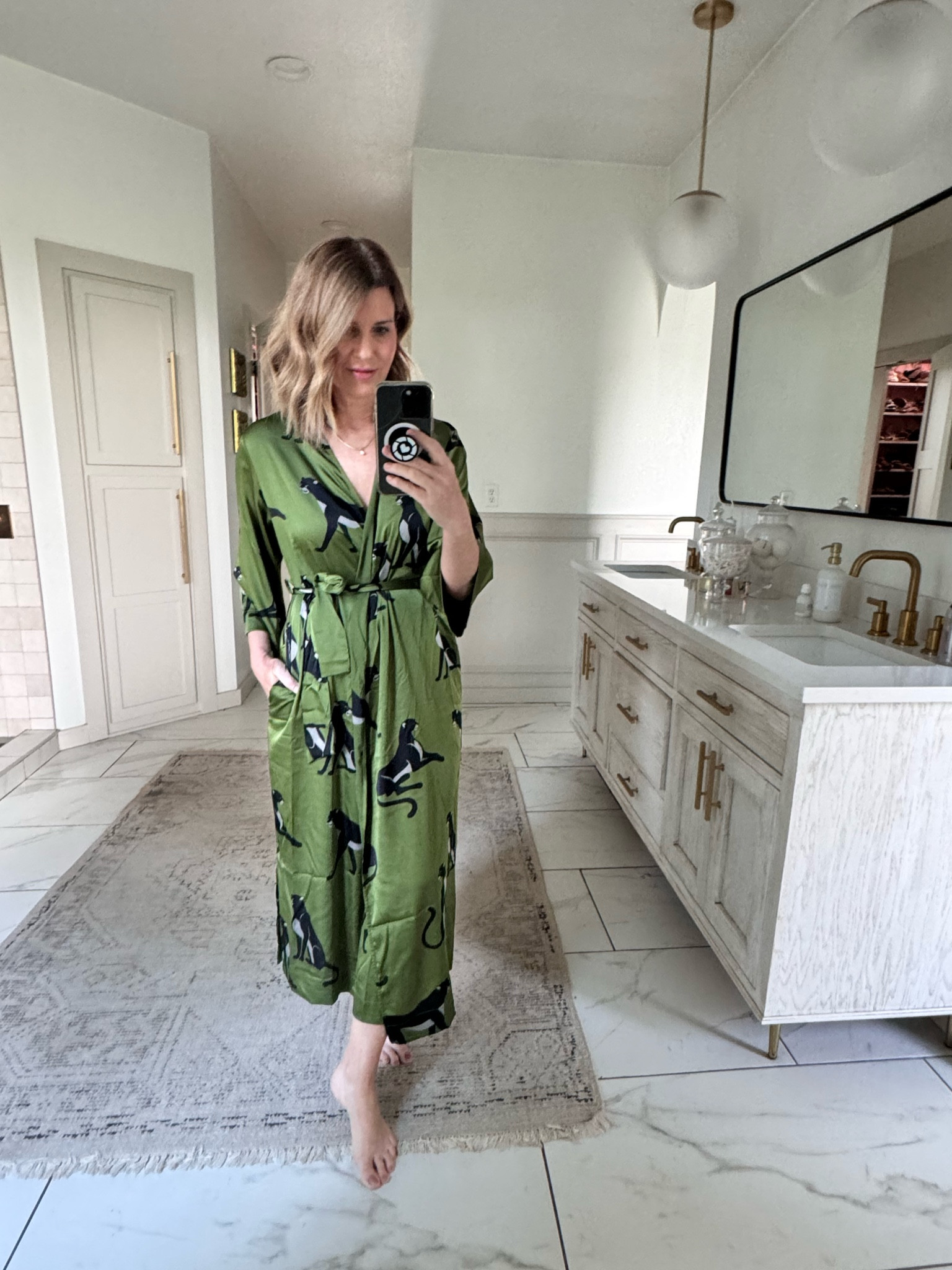 Satin robe so good 

#LTKOver40 #LTKFindsUnder50 #LTKStyleTip