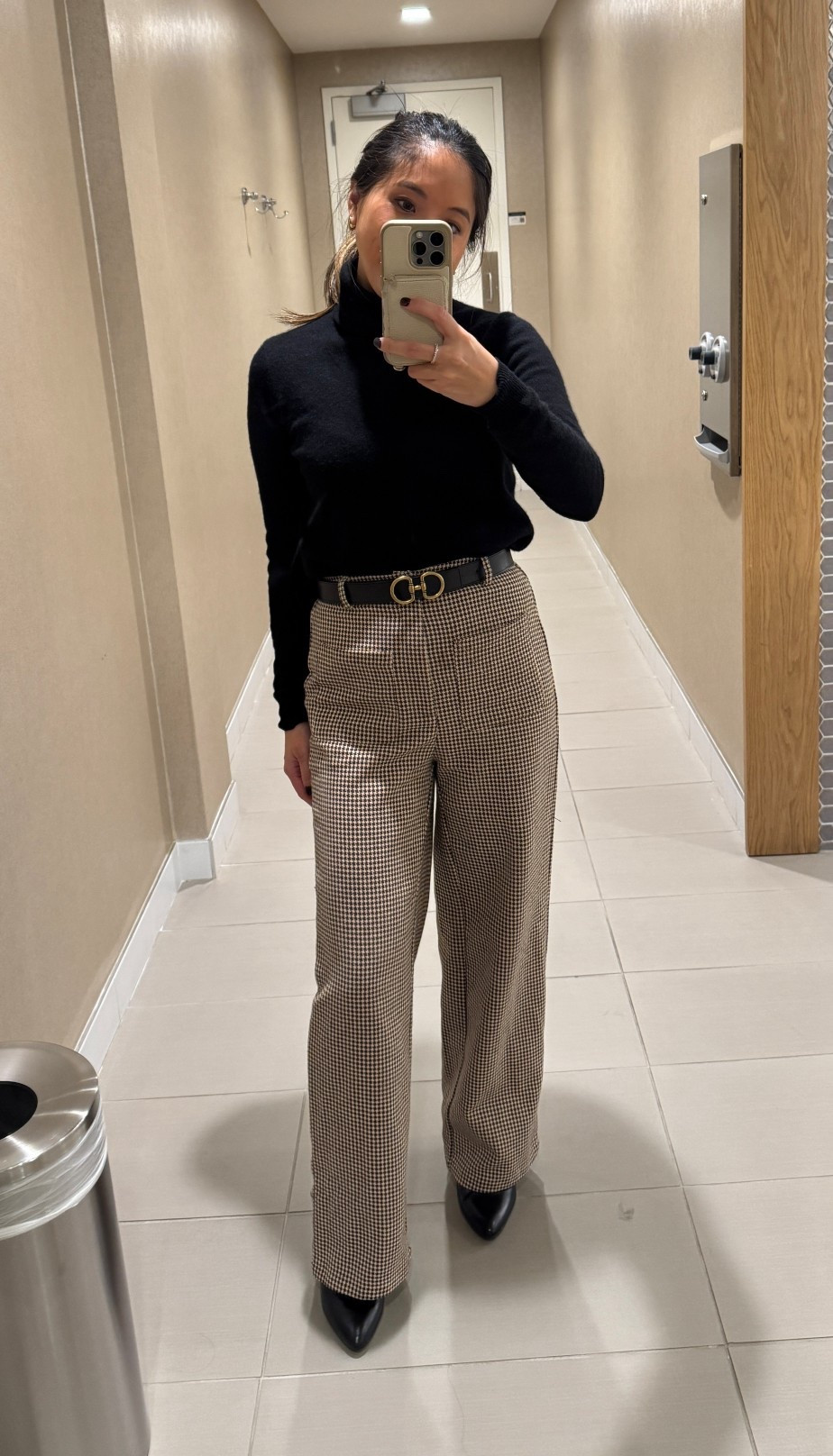 What I wore to the office today!
These trousers are so different and fun! 🤩 

#workoutfit #officefit #officeoutfit #trousers #businesscasual #whattowear

#LTKootd #LTKFindsUnder50 #LTKWorkwear