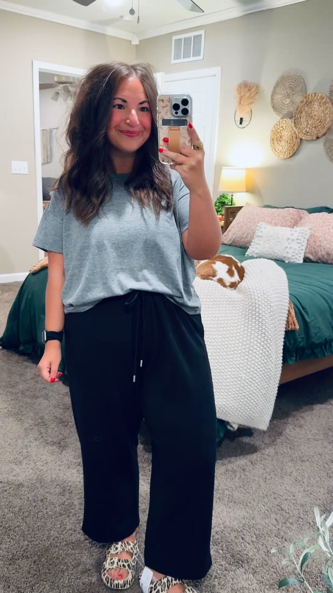 My go-to casual uniform lately 🤍 this Walmart pants + Target tee combo just works for everything!

sandals: fit true to size // wearing a 5
pants (part of a set): fit oversized // wearing an XL
tee: fits true to size // wearing a large (kind of a boxy cropped fit) 

 

#LTKootd
