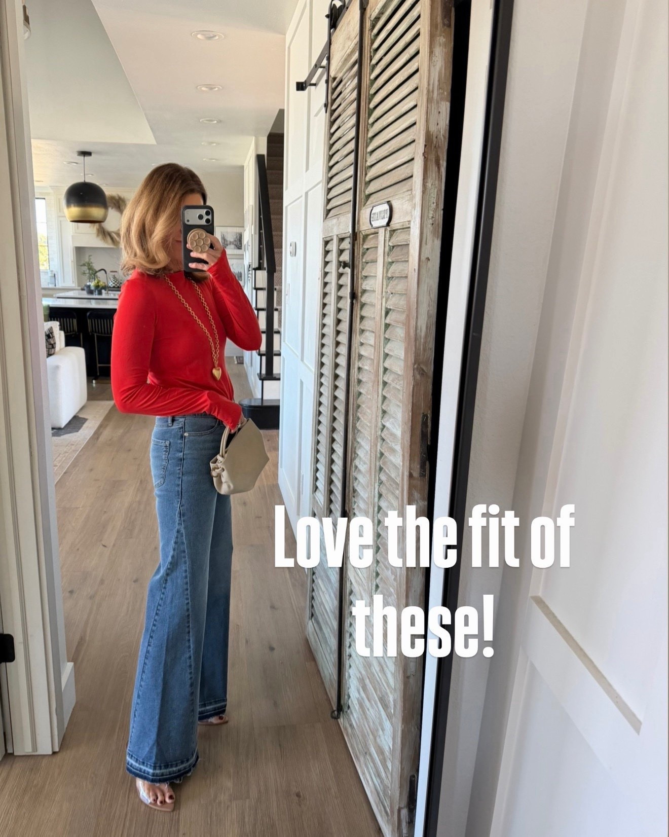 I’m in a 4 regular. Click on wash to see what’s available ❤️ love these jeans 

#LTKOver40