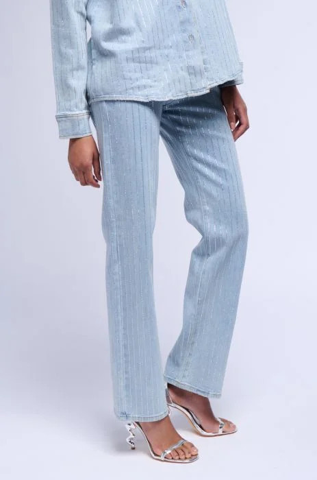 EFFORTLESS GLAM RHINESTONE STRAIGHT LEG JEAN IN LIGHT BLUE DENIM | AKIRA
