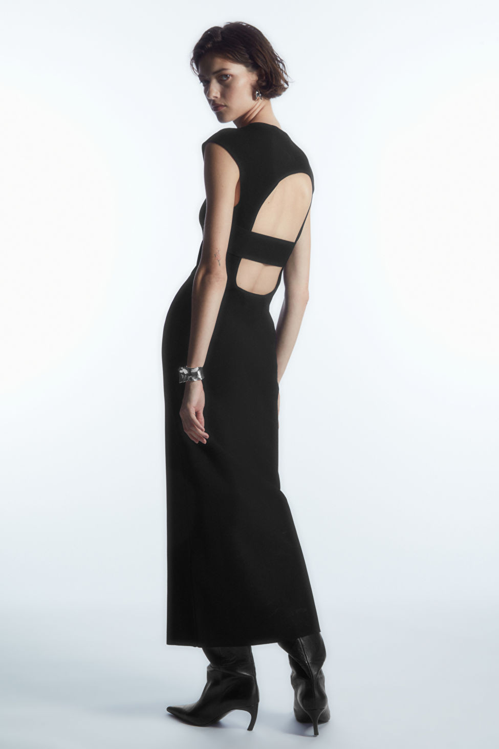 OPEN-BACK KNITTED MIDI DRESS | COS UK