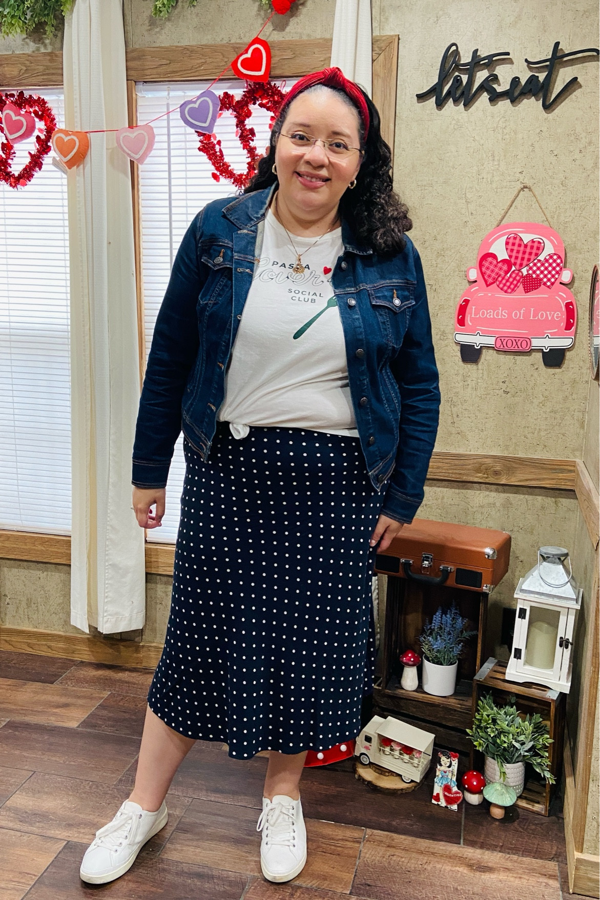 Old Navy is knocking it out of the park with their graphic tees 🥰

#LTKSeasonal #LTKMostLoved #LTKSaleAlert