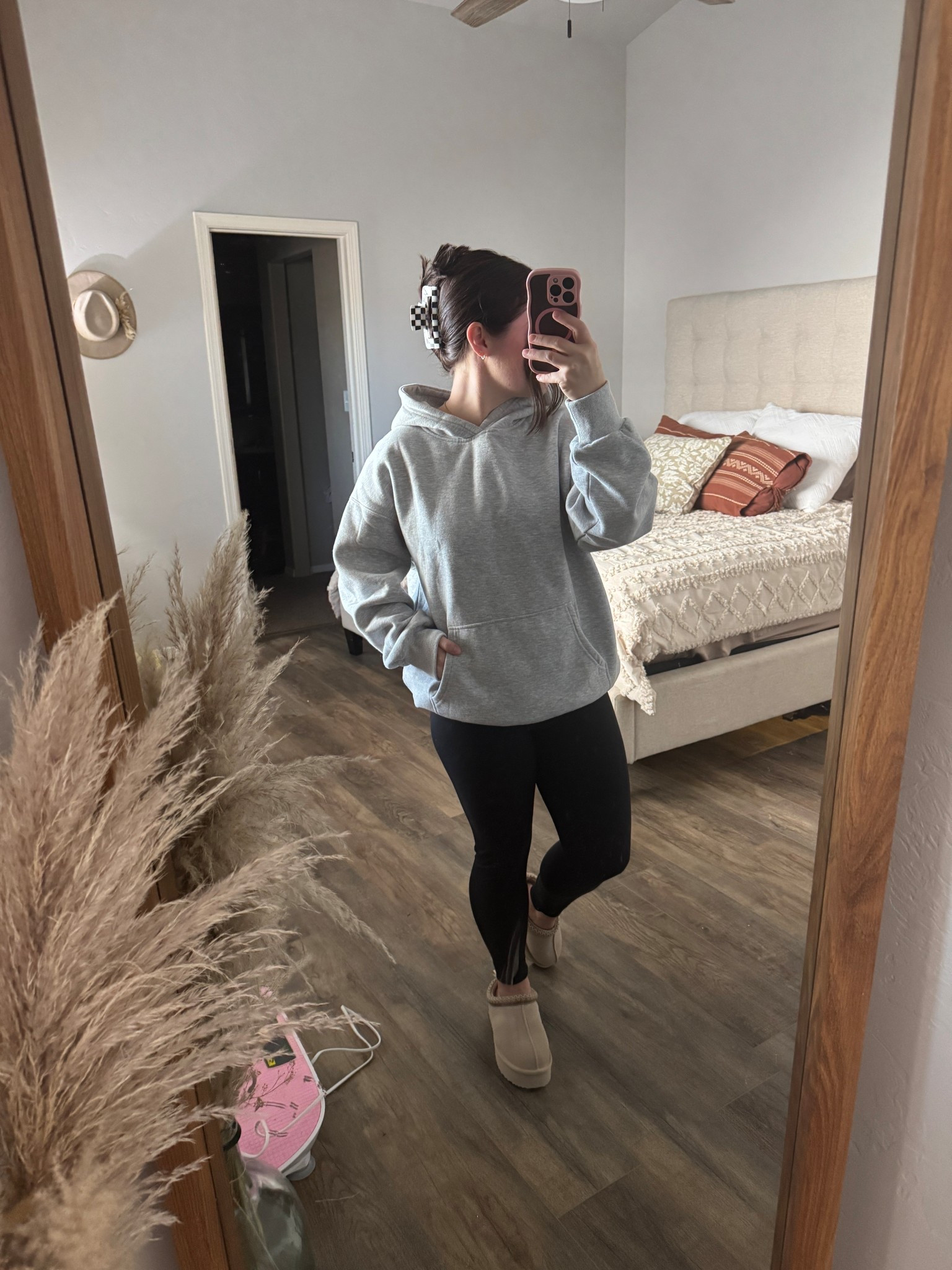 Comfy mom OOTD 🏁💕

#LTKStyleTip #LTKPetite #LTKFindsUnder50