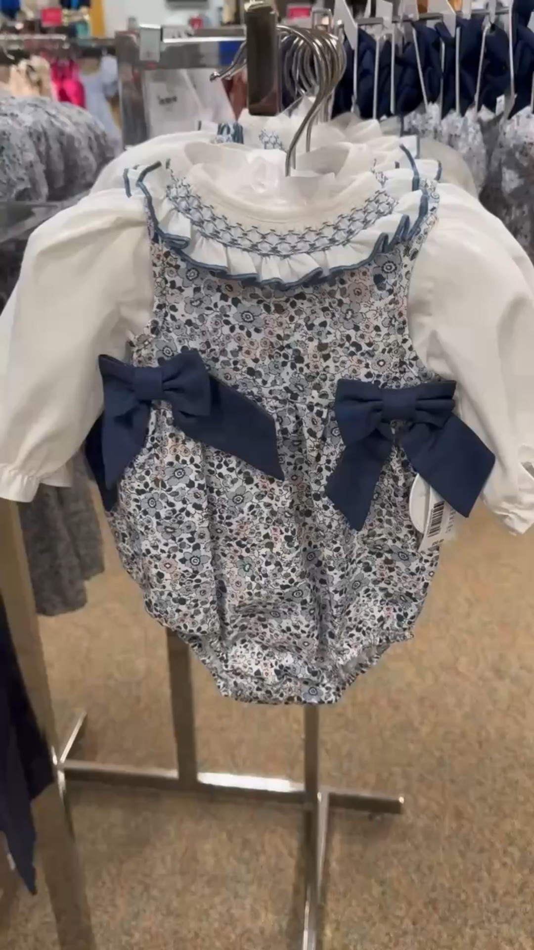 Fall Family Photo outfits for children! 

Fall photos, fall outfits, baby girls, baby boys, toddler girls, toddler boys, Dillard’s, classic children’s clothing 

#DillardEdgeHillCollection


#LTKFamily #LTKKids #LTKBaby

#LTKBaby #LTKKids #LTKFamily