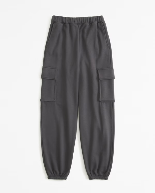Essential Oversized Cargo Sunday Sweatpant | Abercrombie & Fitch (US)